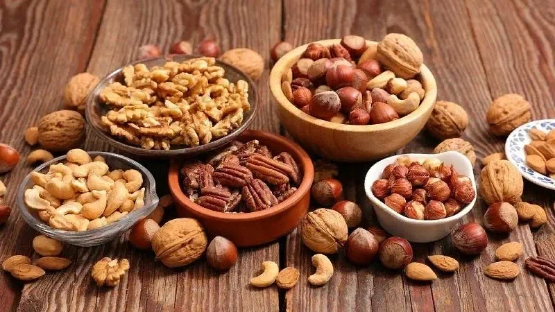 ما هي فوائد المكسرات للرجال والنساء وما أفضل أنواعها للصحة؟