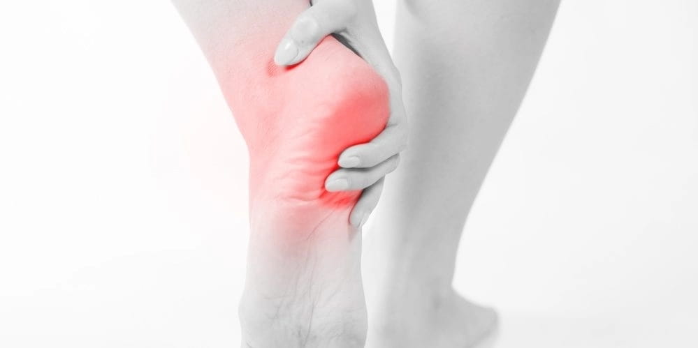 كيف يمكن علاج الشوكة العظمية بالبلازما؟ وهل تختفي نهائيًا؟