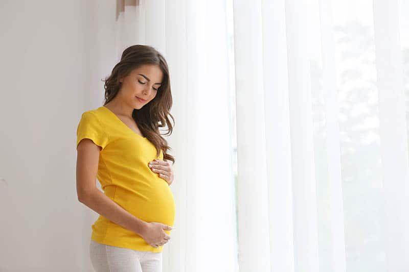 ما هو علاج كلف الحمل وكيفية الوقاية منه ؟ وما هي أسبابه وأعراضه وعلاقته بجنس الجنين ؟