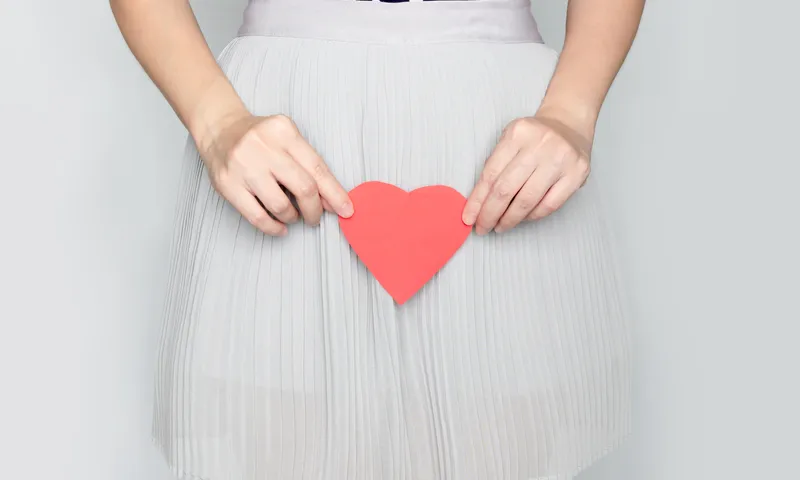 هل الإفرازات البيضاء من المهبل طبيعية؟ ومتى تدل على مشكلة صحية؟