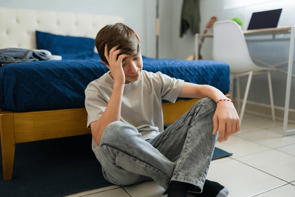 ما هي علامات البلوغ عند الأولاد؟ وكيفية التعامل معه؟